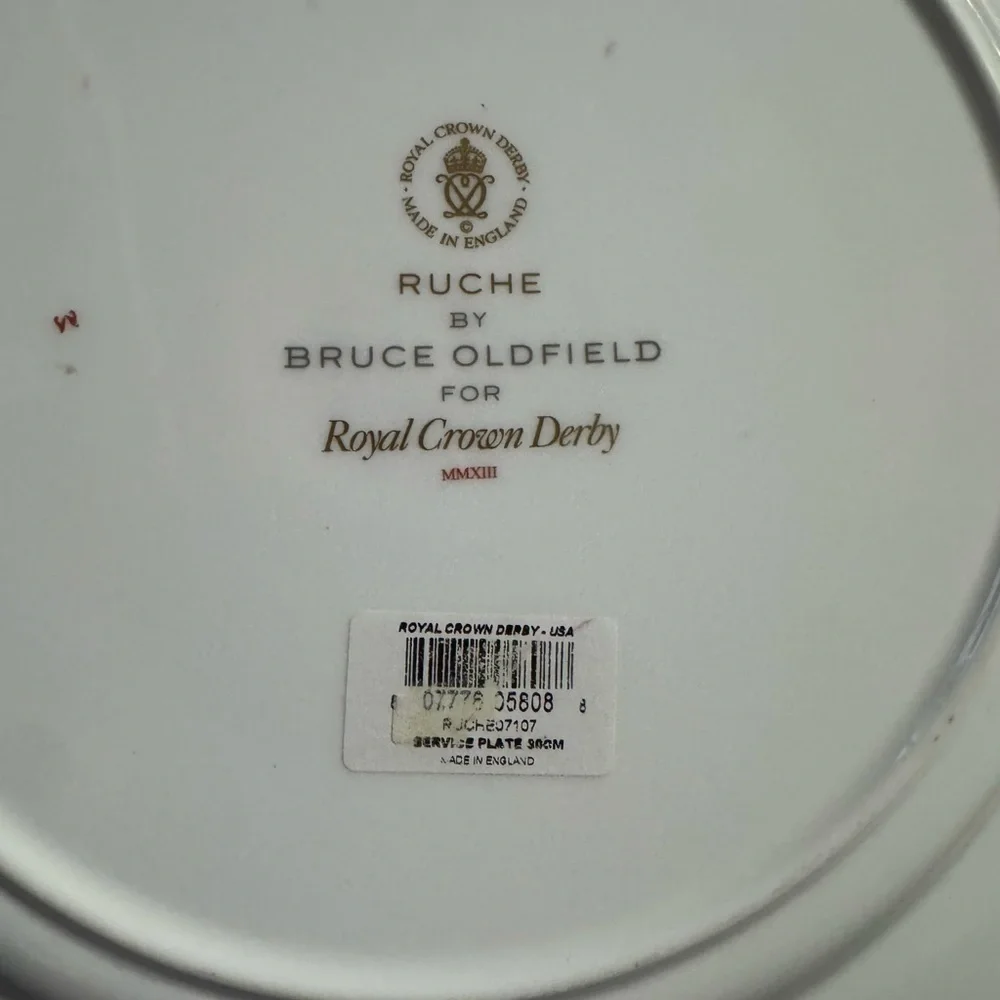 NEW ROYAL CROWN DERBY Service Plate Ruche By Bruce Oldfield Discontinued